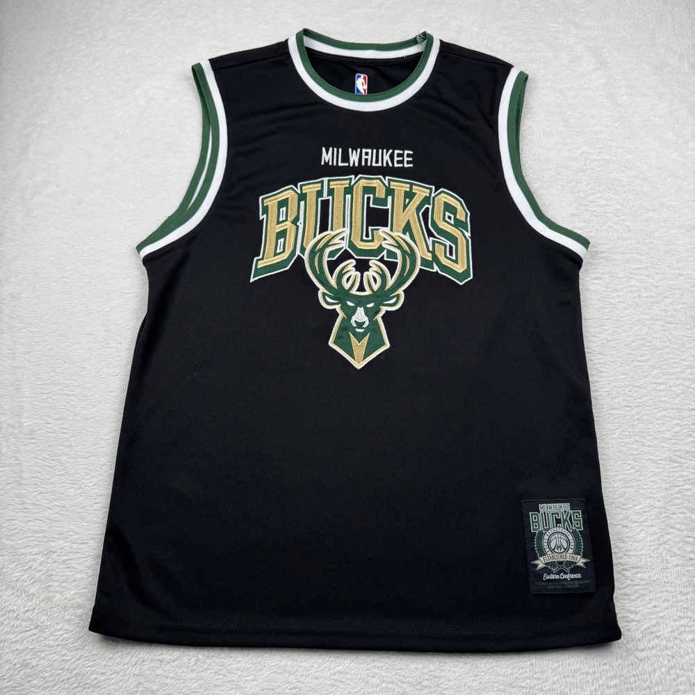 Milwaukee Bucks Basketball Jersey Mens Medium Black Embroidered Mesh Tank NBA